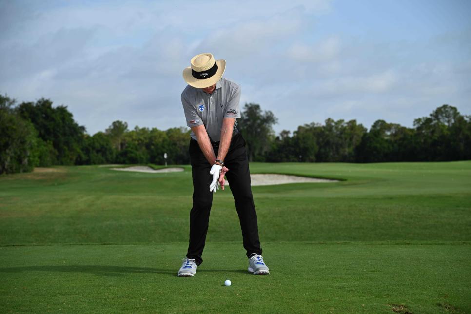 https://www.golfdigest.com/content/dam/images/golfdigest/fullset/2023/1/david-leadbetter-instruction/leadbetter-6-10-request-/Z82_4850.jpg